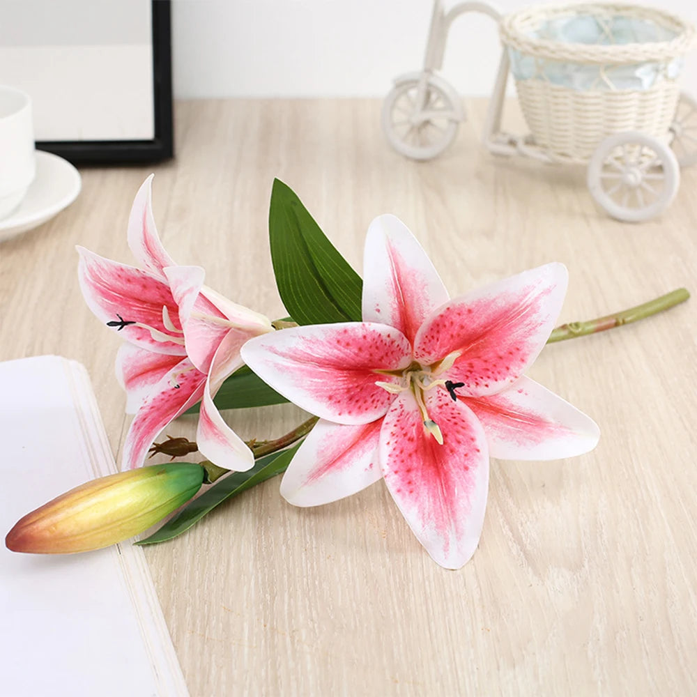 Plantes à fleurs artificielles (2 branche de lys et 1 bourgeon)