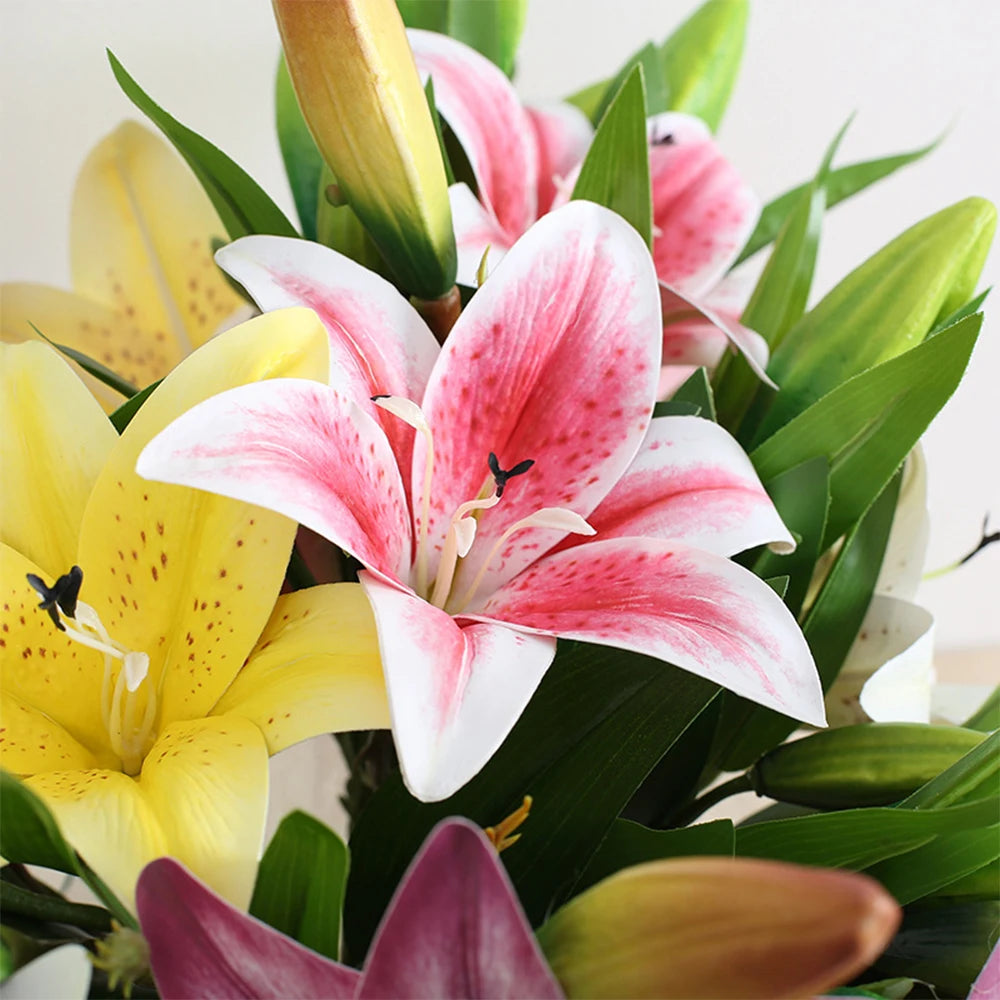 Plantes à fleurs artificielles (2 branche de lys et 1 bourgeon)