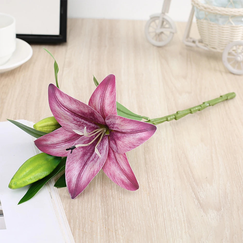 Plantes à fleurs artificielles (2 branche de lys et 1 bourgeon)